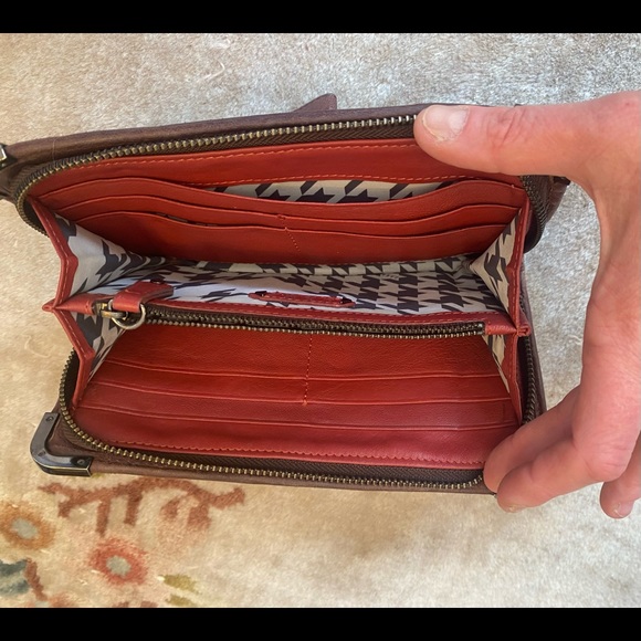 L.A.M.B. Brown/Red Wallet Clutch Wristlet - Picture 4 of 6